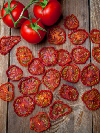 Dehydrated Tomato Flakes